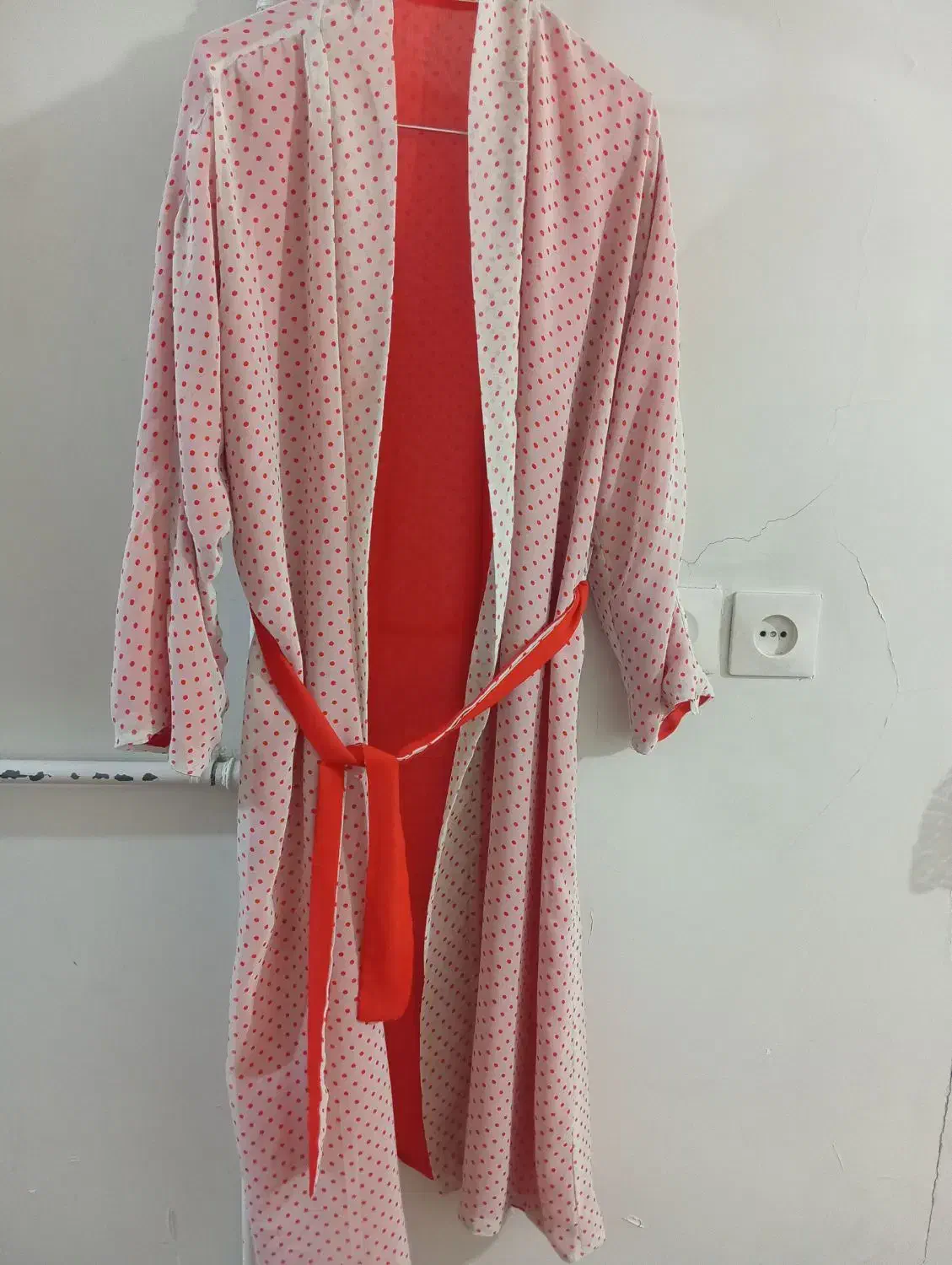 شومیز و مانتو قرمز|لباس|قم, شهرک امام حسن|دیوار