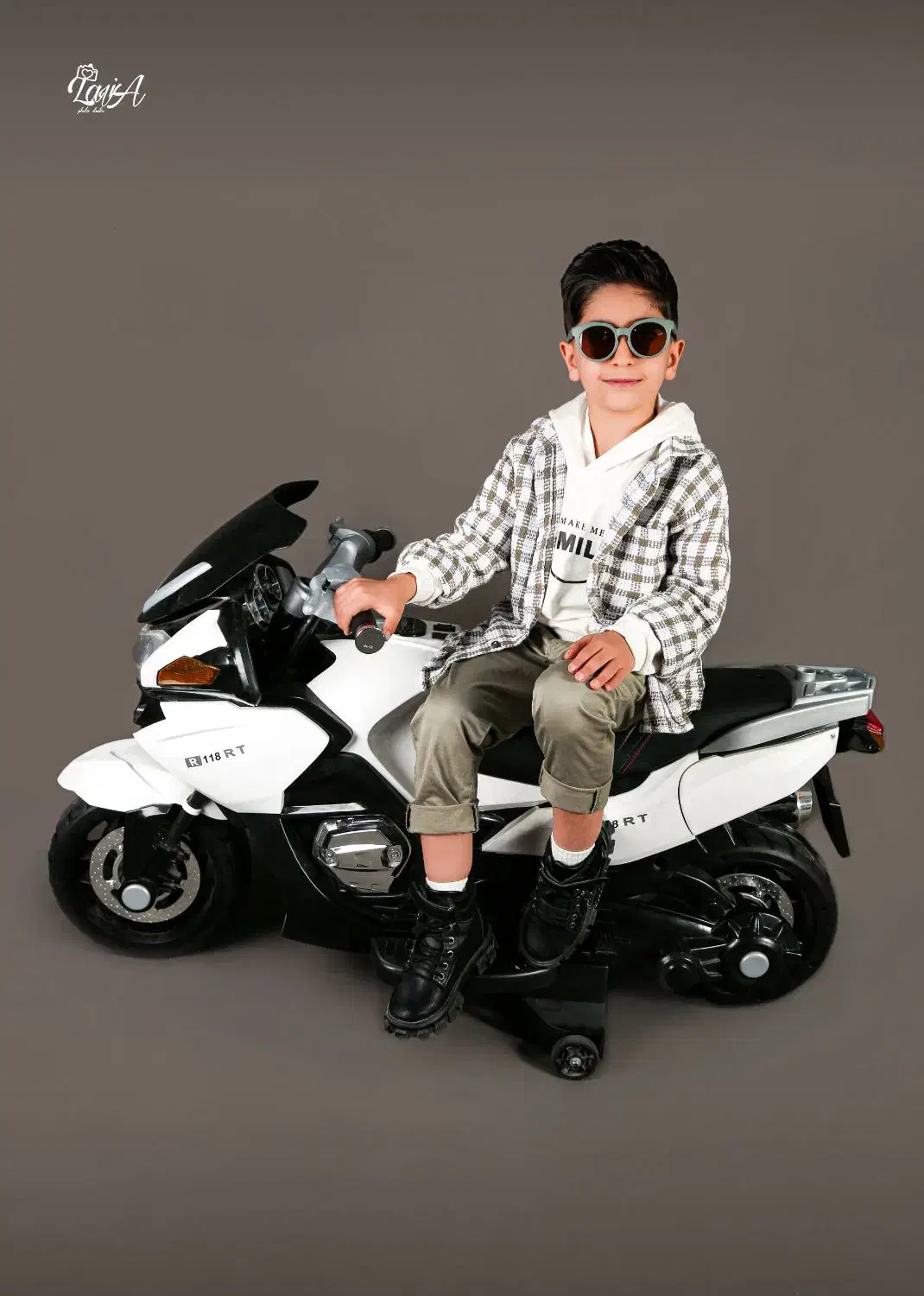 آتلیه وعکاسی کودک و بزرگسال|خدمات پذیرایی، مراسم|یزد, |دیوار