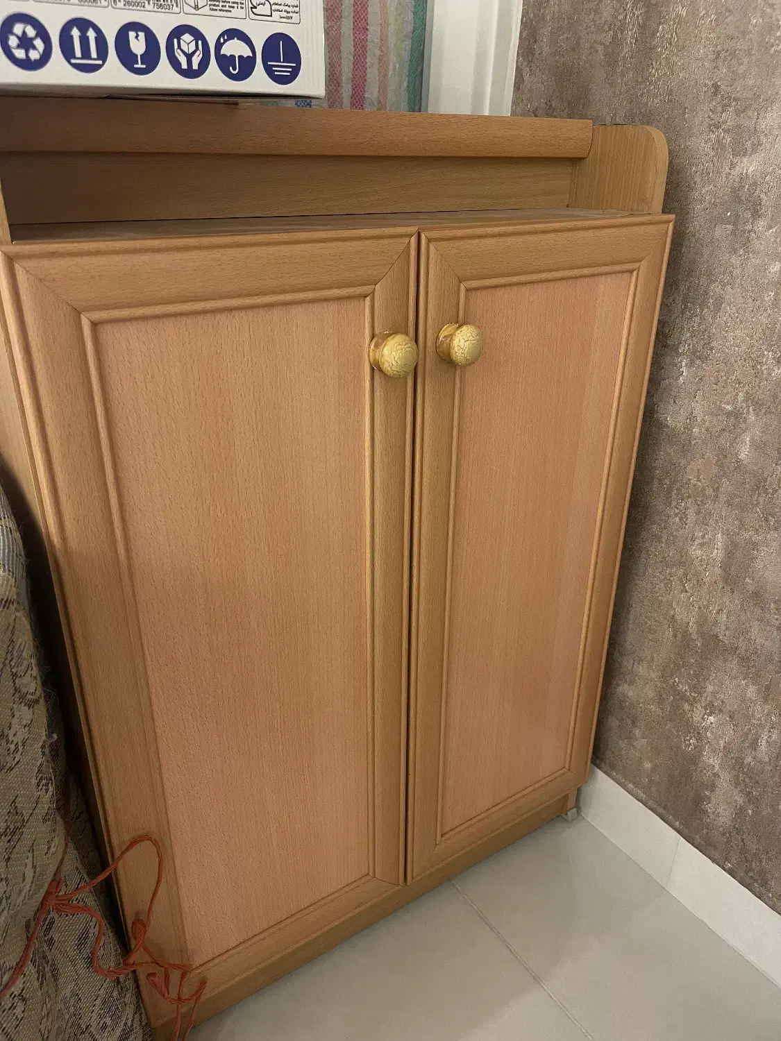 جاکفشی|جاکفشی، کمد، دراور|باسمنج, |دیوار