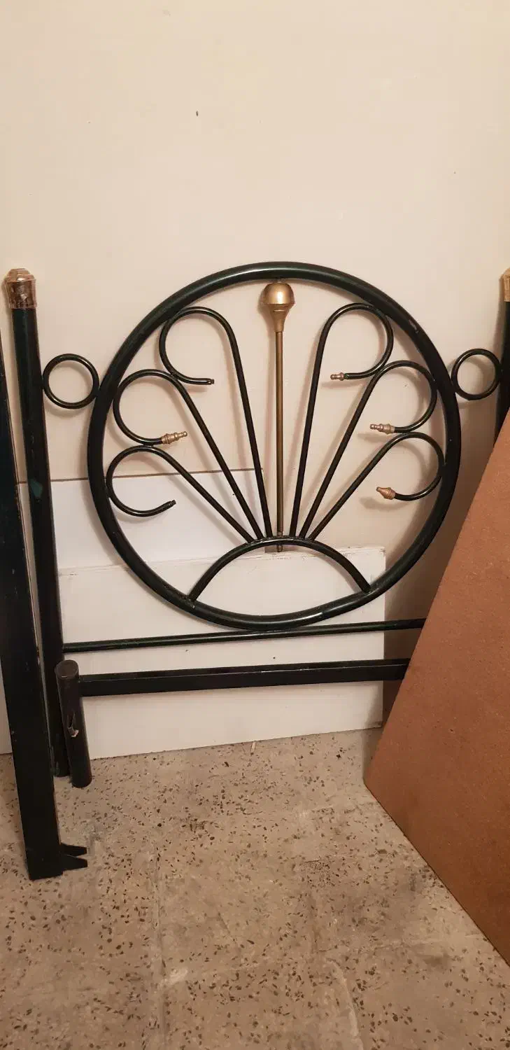 ۴عددتخت فلزی یک نفره۲×۹۰|تخت و سرویس خواب|تهران, ونک|دیوار