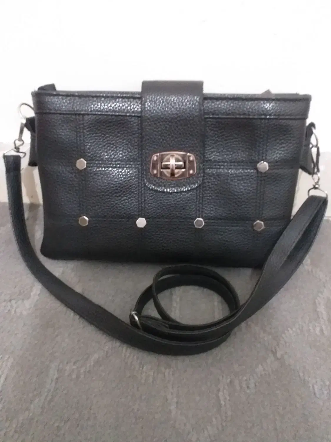 کیف و کوله|کیف، کفش، کمربند|بروجرد, |دیوار