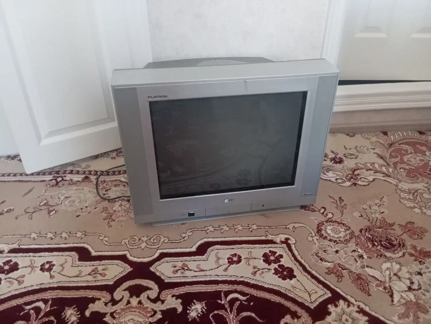 تلویزیون|تلویزیون و پروژکتور|اردبیل, |دیوار