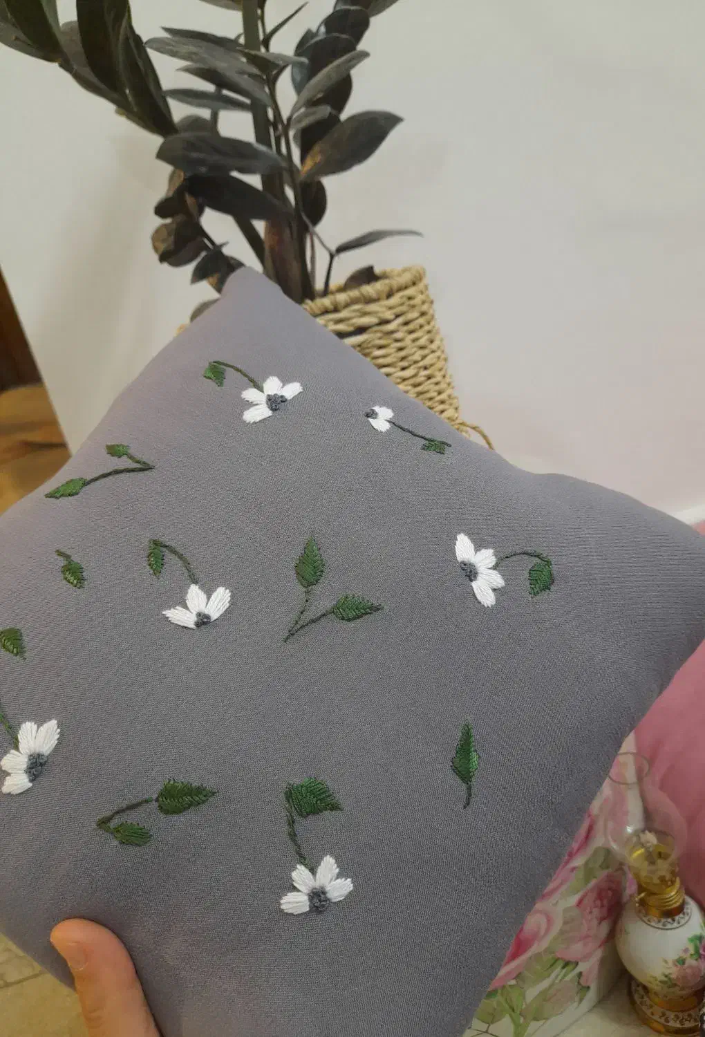 سفارش انواع گلدوزی روی پارچه ولباس و دیوارکوب|تابلو، نقاشی، عکس|مشهد, احمدآباد|دیوار