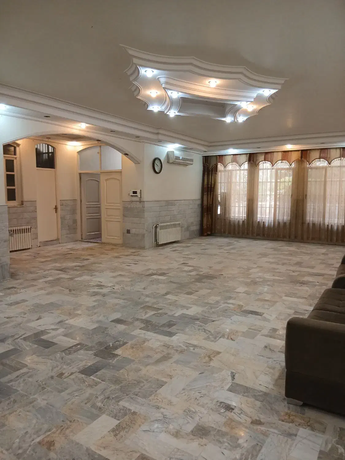 عماریاسر سه طبقه|فروش خانه و ویلا|قم, تکیه آقا سید حسنی|دیوار