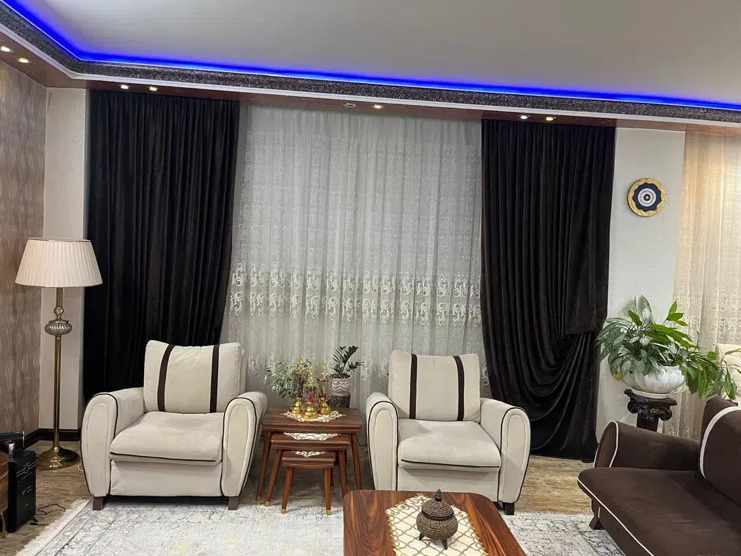 مبل هفت نفره کاملا سالم بدون نشست ابر|مبلمان خانگی و میز عسلی|شاهین‌شهر, فیض|دیوار