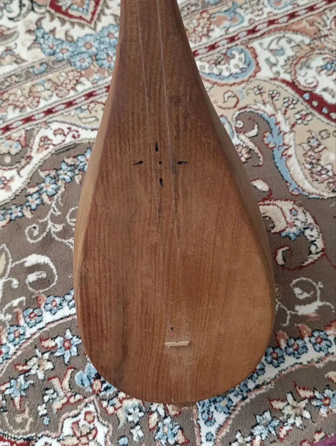 دوتار خوش صدا|سازهای سنتی|بجنورد, |دیوار