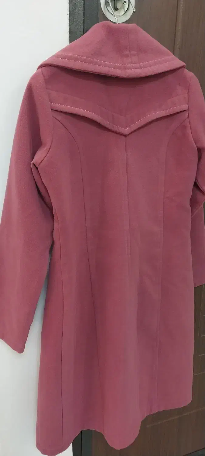 پالتو رنگ سال|لباس|رشت, بوسار|دیوار