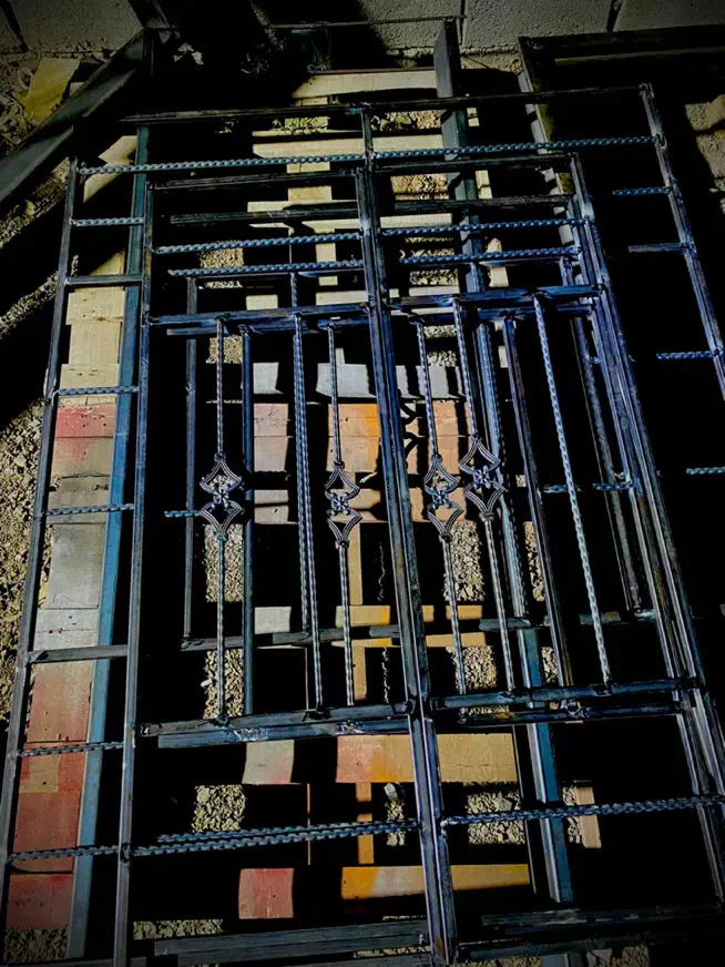 ساخت انواع درب آهنی کم درب و حفاظ ،نصب والپست|مصالح و تجهیزات ساختمان|گناباد, |دیوار