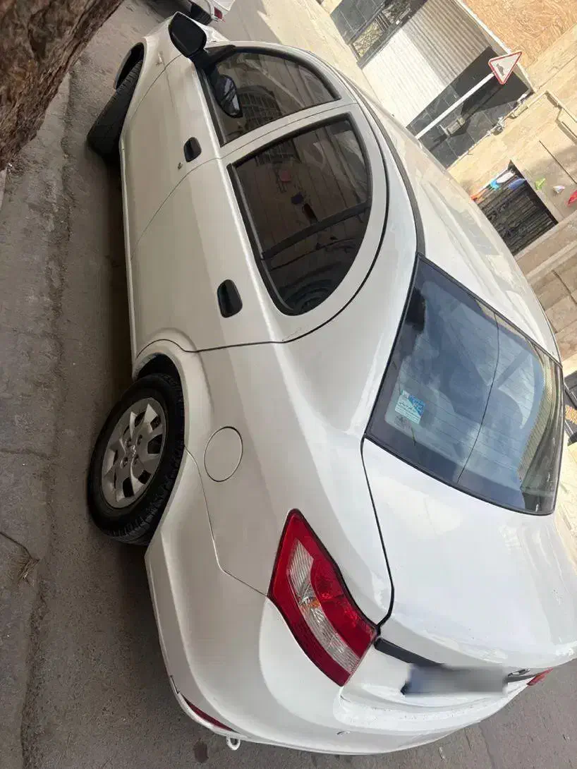 ساینا مدل ۴۰۰|خودرو سواری و وانت|مشهد, هفده شهریور|دیوار