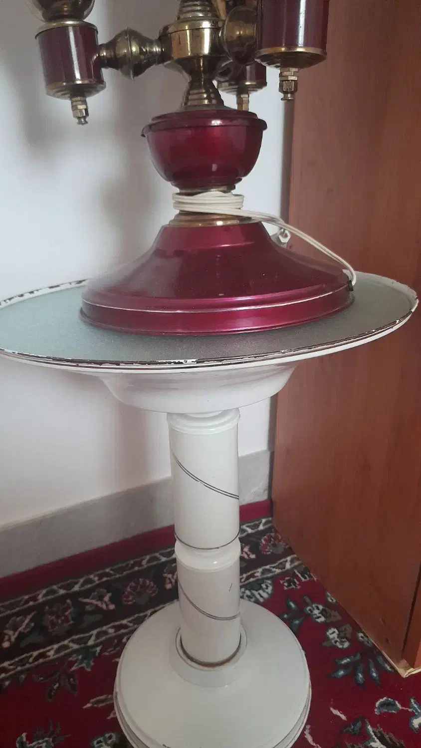 شبخواب با پایه سالم|لوستر و چراغ آویز|ساوه, |دیوار