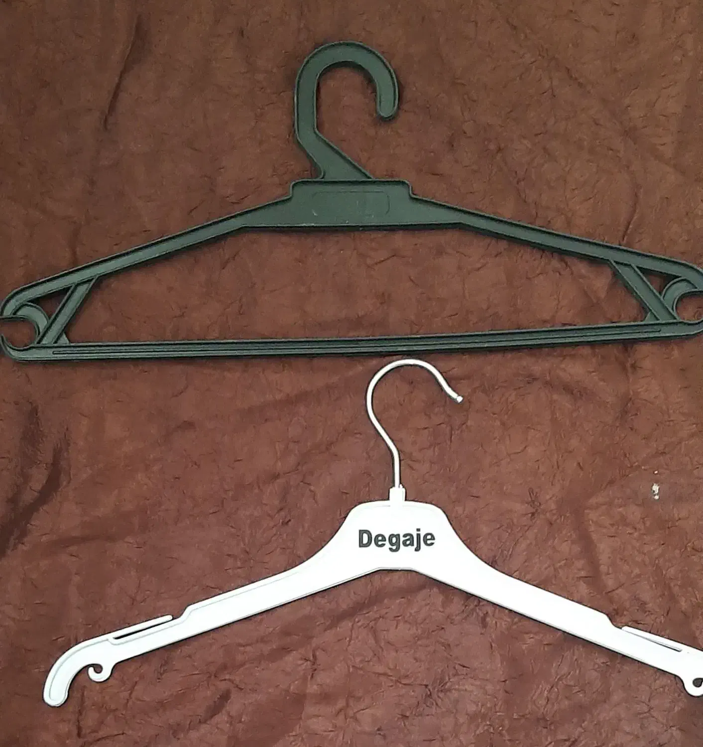 چوب لباسی|لباس|مرودشت, گندم|دیوار