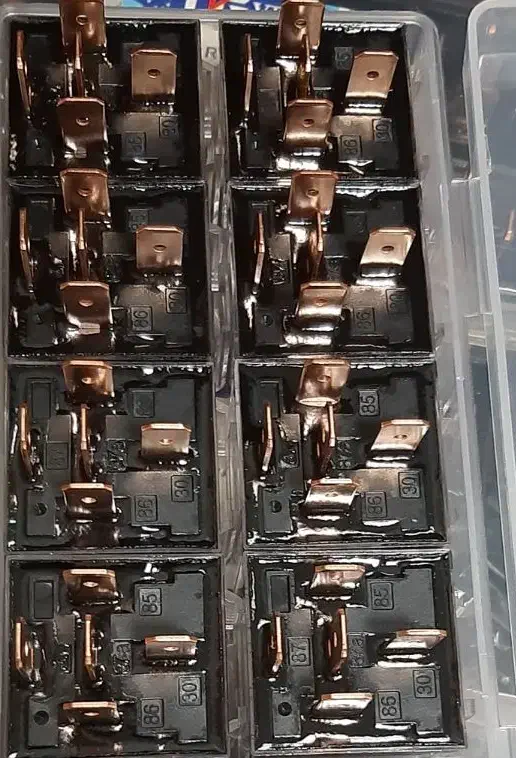 لامپ‌سه‌خار‌آفتامات‌دینام‌رله‌بوق‌رله‌فن‌پرو‌ایرشم|قطعات یدکی و لوازم جانبی|تهران, بهارستان|دیوار