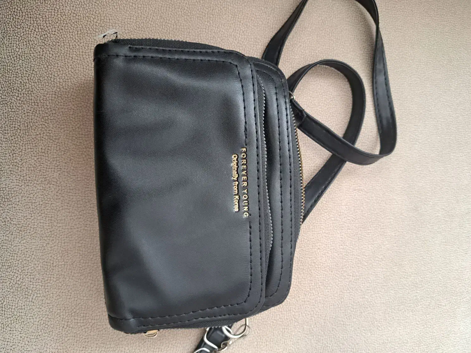 کیف زنانه|کیف، کفش، کمربند|هشتگرد, فاز ۳ مهستان|دیوار