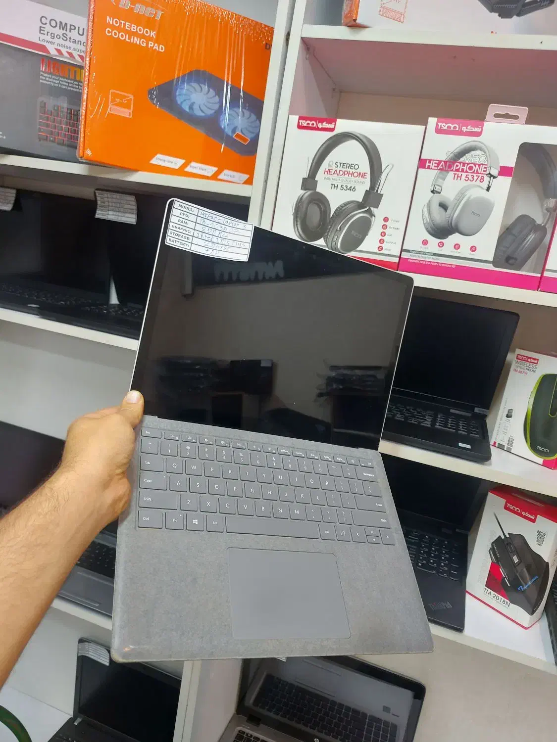 لپتاپsurface i5نسل10رم8ddr4 کاملانوباکارتن‌هاردssd|رایانه همراه|تهران, پونک|دیوار