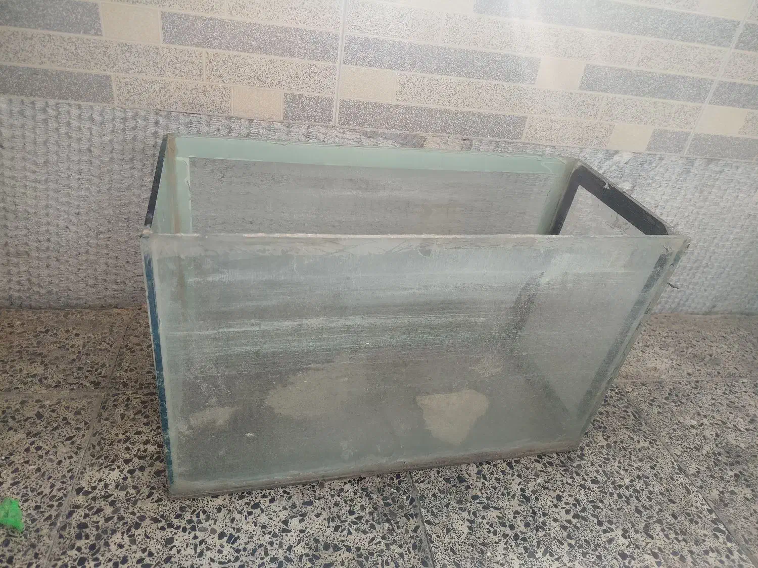 آکواریوم|لوازم جانبی حیوانات|فولادشهر, مسکن مهر فولادشهر|دیوار