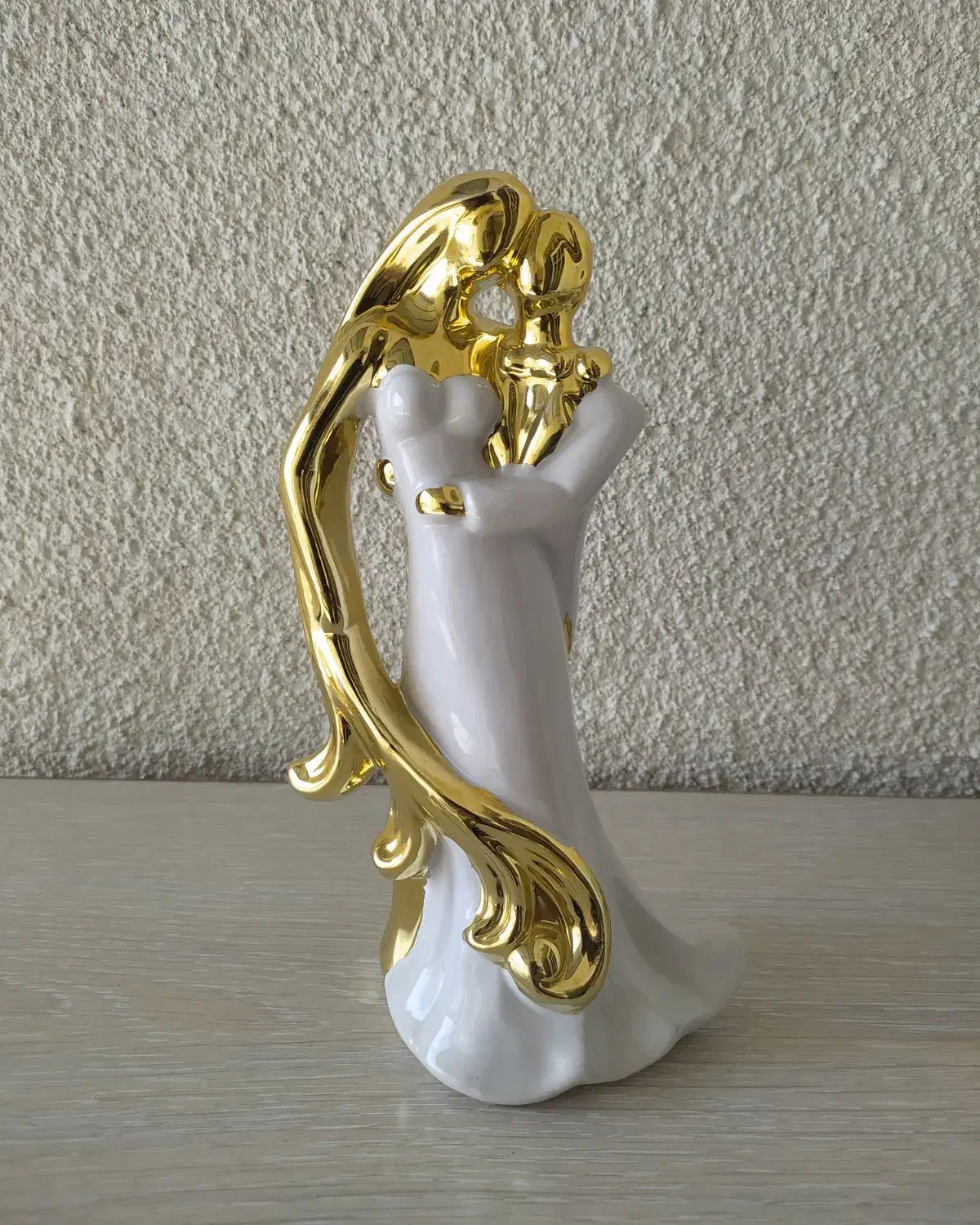 مجسمه سرامیک|مجسمه، تندیس، ماکت|تربتحیدریه, باغ سلطانی|دیوار