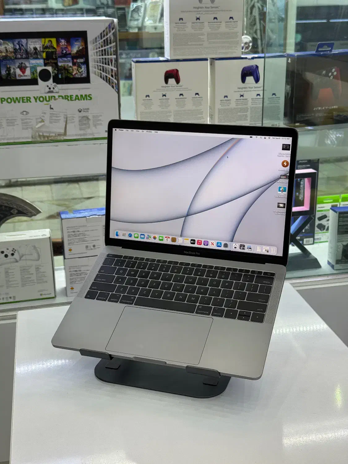 مک بوک پرو ۲۰۱۷ سایکل پایین و 2k retina led|رایانه همراه|اهواز, طالقانی|دیوار