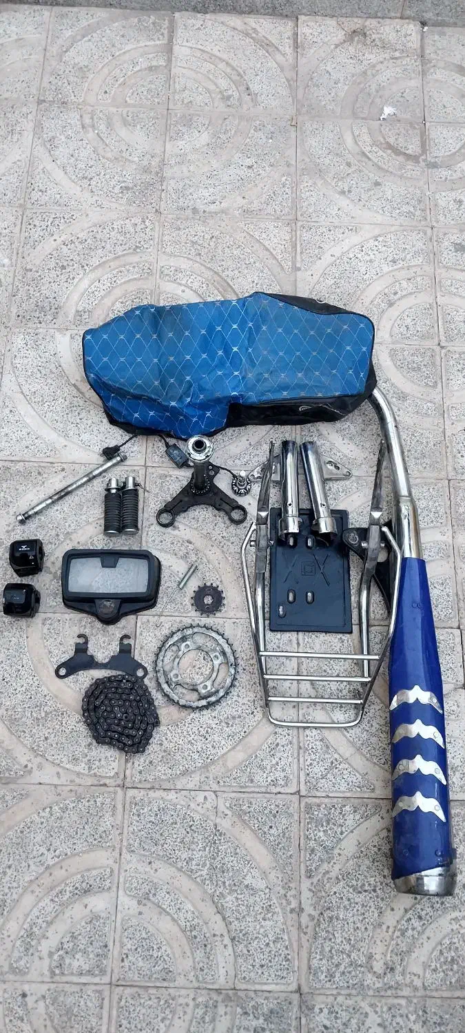 وسایل یدکی هوندا ۲۰۰|قطعات یدکی و لوازم جانبی|کرمان, |دیوار