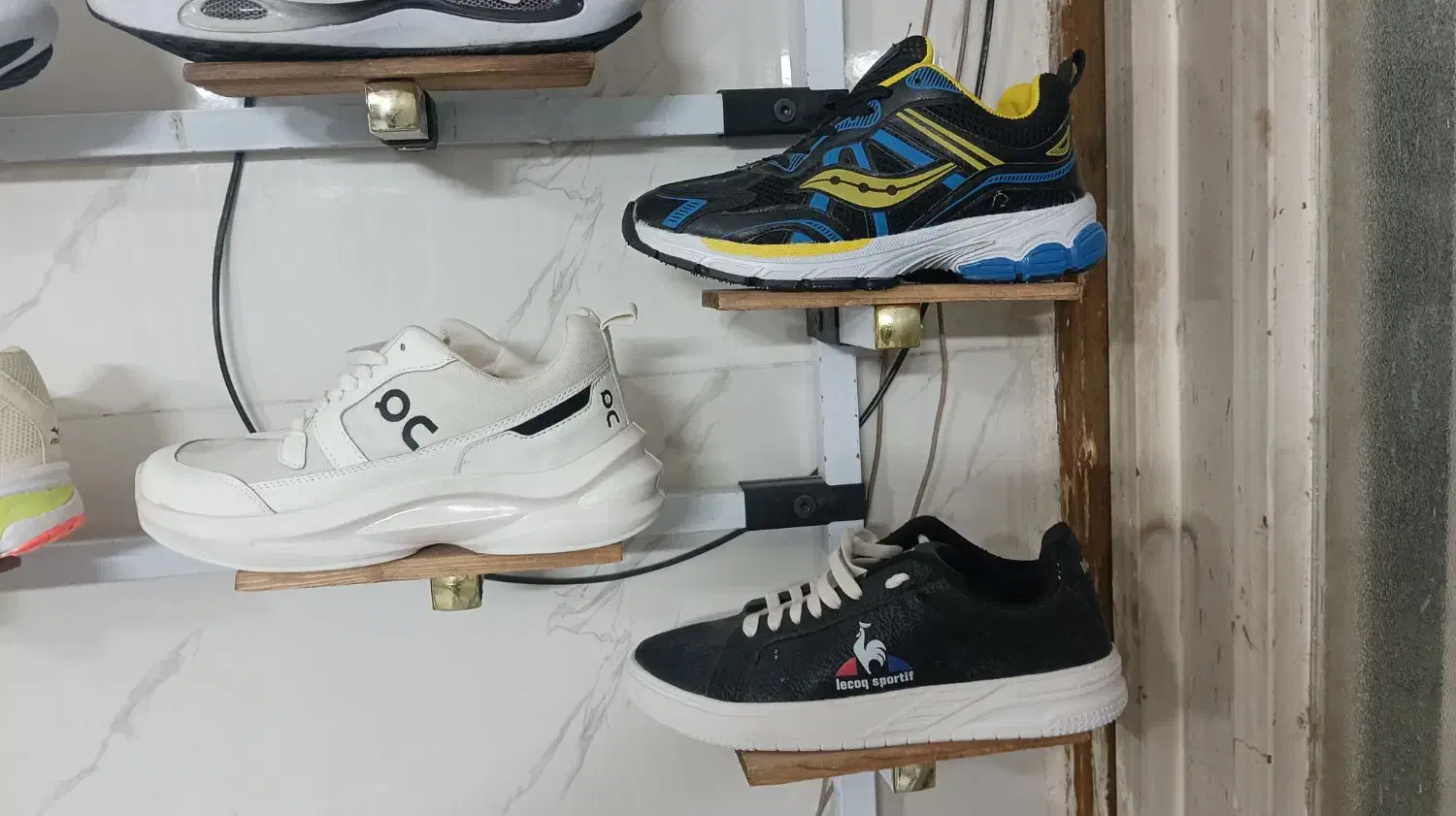 کفش اسپرت مردانه|کیف، کفش، کمربند|سبزوار, شهرک ابوذر|دیوار