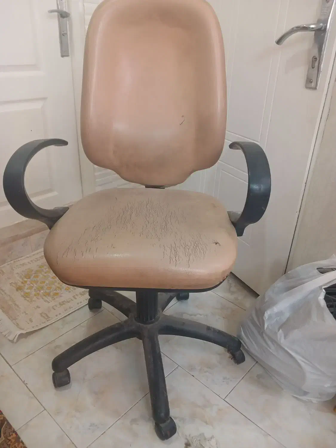 صندلی کامپیوتر|میز تحریر و کامپیوتر|کرج, گلشهر|دیوار