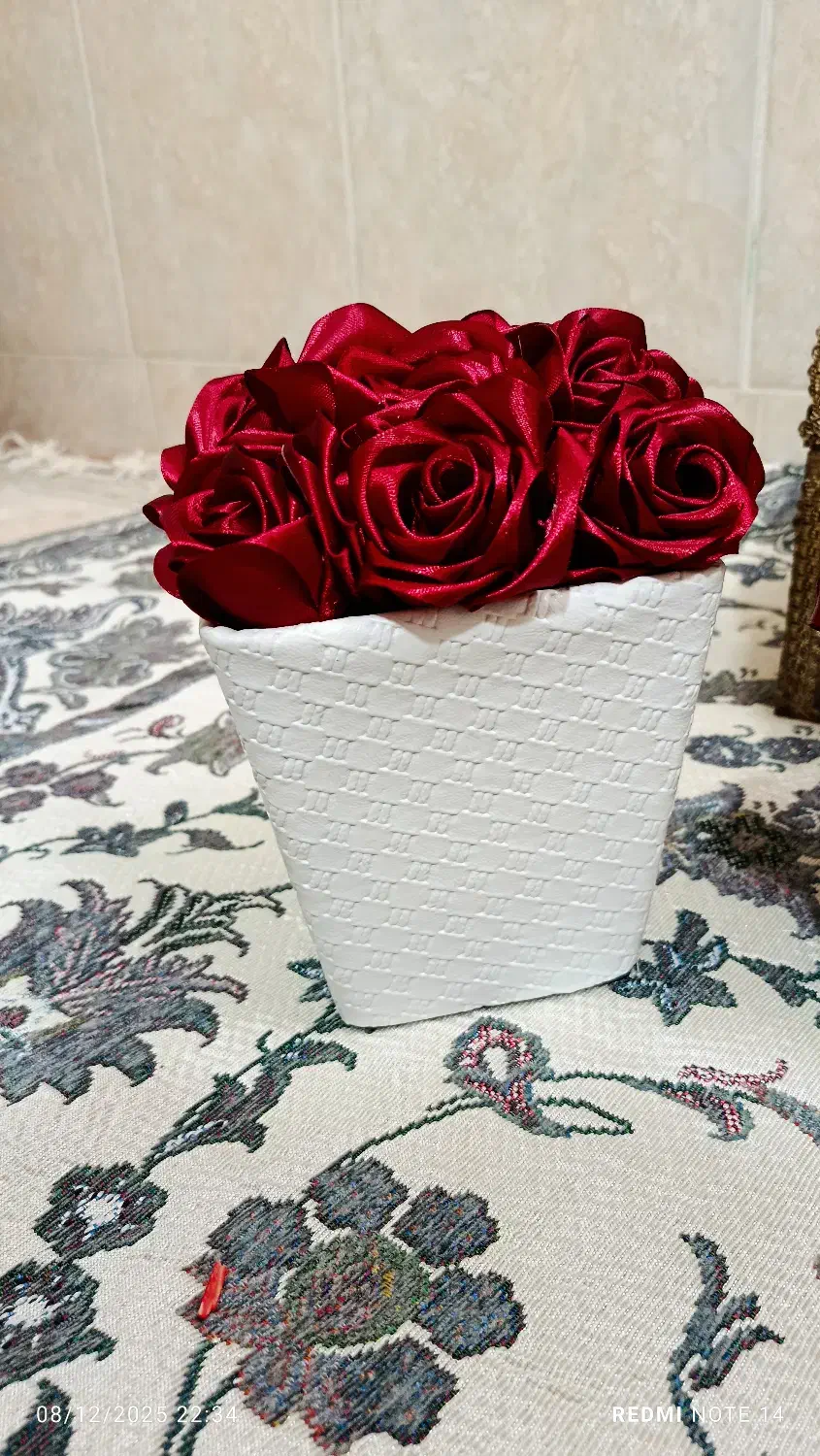 باکس گل روز مادر فقط 150 تومن ارزانترین|گل مصنوعی|قم, نوبهار|دیوار