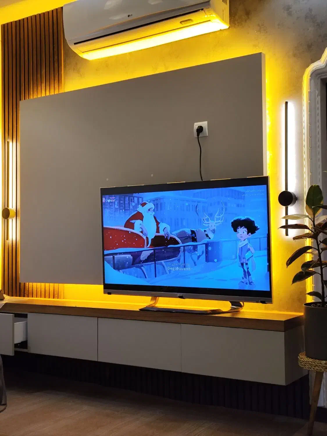 تلویزیون 47اینچ LG|تلویزیون و پروژکتور|لاهیجان, پردسر|دیوار