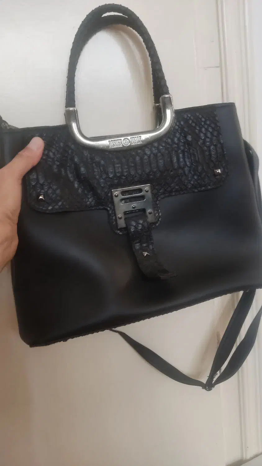 کیف چرم اصلا استفاده نشده|کیف، کفش، کمربند|تویسرکان, |دیوار