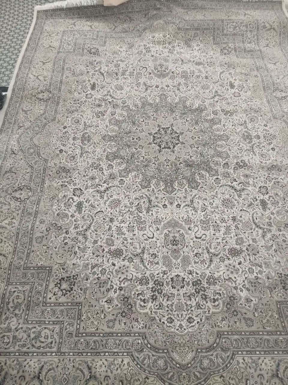 فرش|فرش|تهران, لویزان|دیوار