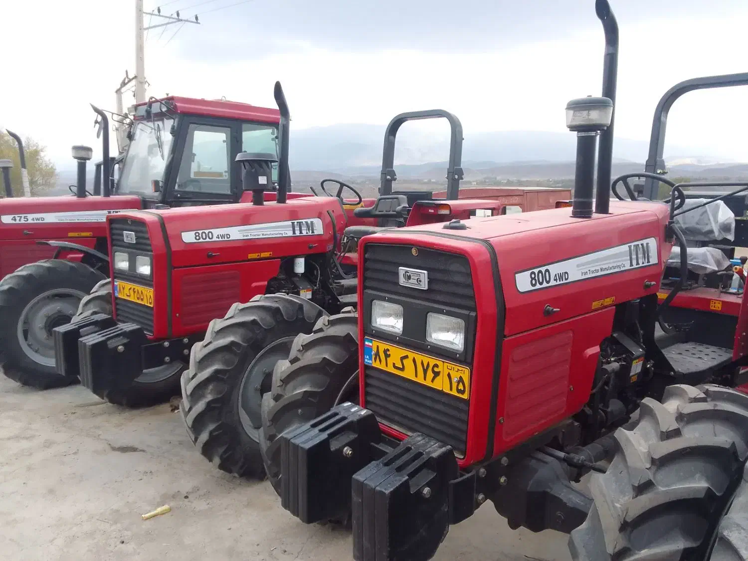 تراکتور ۴۷۵ کابین دار تراکتور ۸۰۰ خشک و کارکرده|خودرو سنگین|اهر, |دیوار