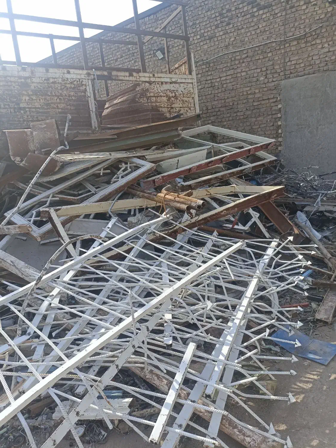 خریدار فروش آهن آلات ضایعات|عمده‌فروشی|قم, صفائیه|دیوار