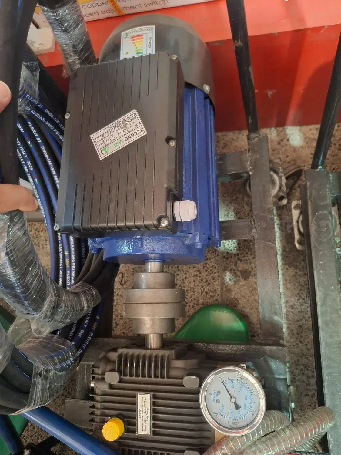 کارواش|ابزارآلات|یزد, |دیوار