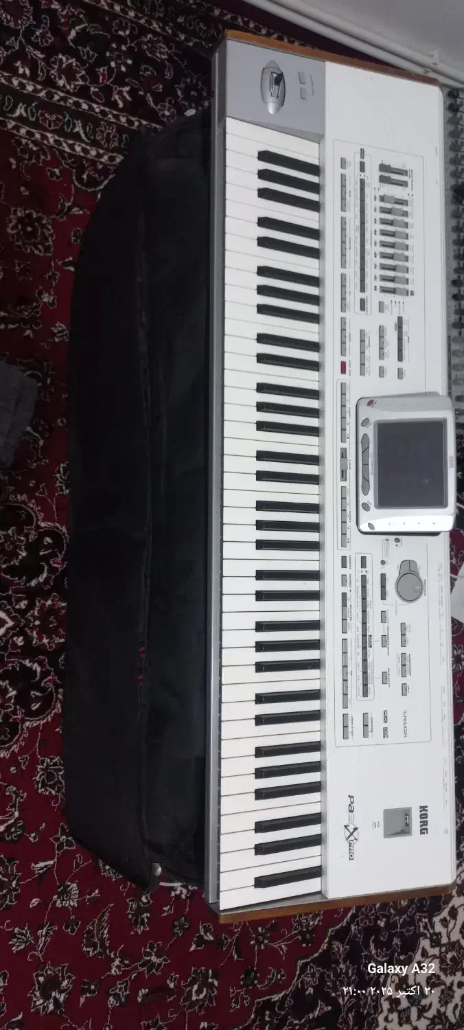 ارگ pa 2  در حد با برنامه کردی|پیانو، کیبورد، آکاردئون|گیلان غرب, |دیوار