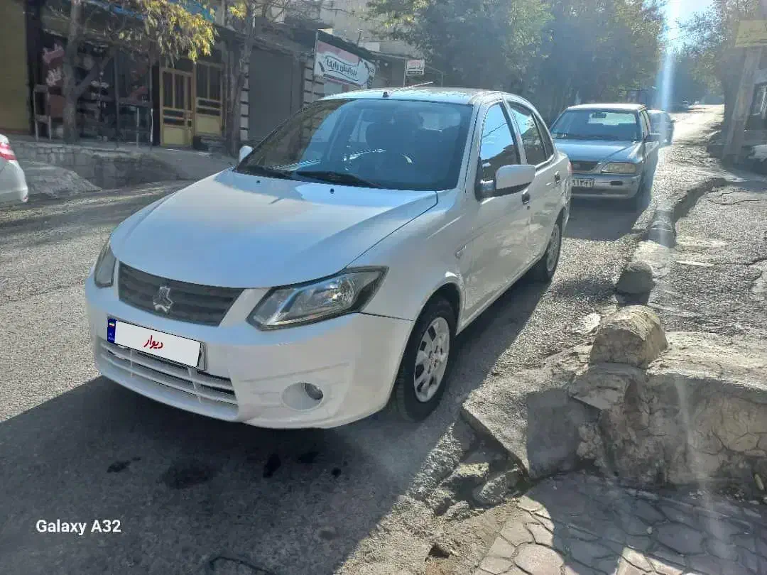 ساینا مدل ۹۷ کم کار|خودرو سواری و وانت|دورود, |دیوار