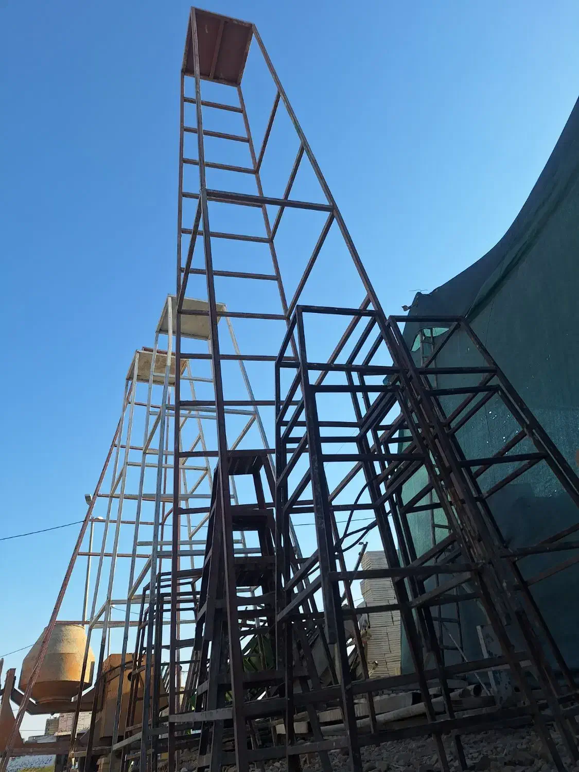 اجاره جک قالب تخته چهارپایه داربست بالابر میکسر|ماشینآلات صنعتی|اندیمشک, |دیوار