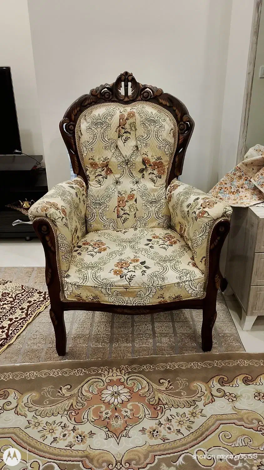 مبل  طرح سلطنتی 9 نفره|مبلمان خانگی و میز عسلی|تهران, هفت چنار|دیوار