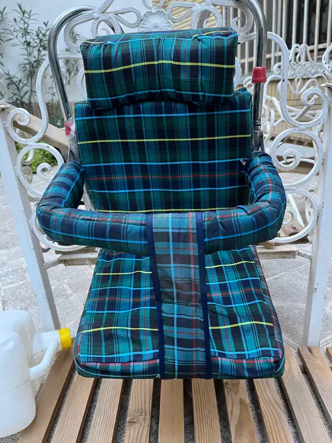 صندلی ماشین کودک در حد نو سالم|تخت و صندلی بچه|مشهد, آبکوه|دیوار