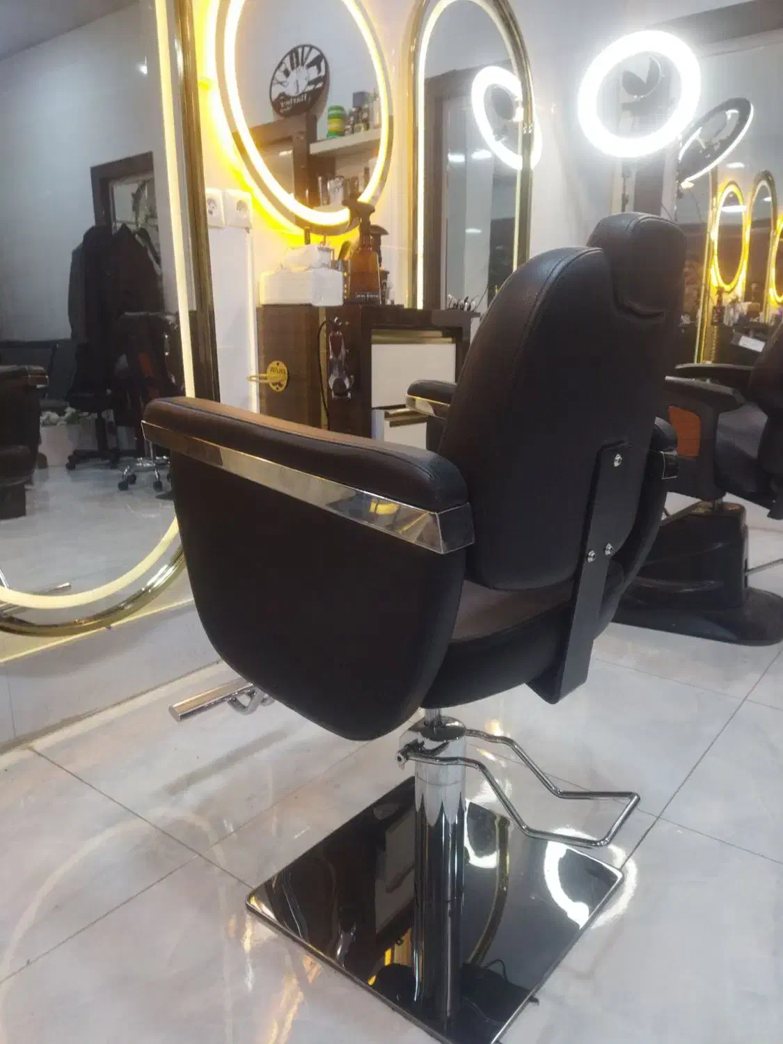 صندلی ارایشگاهی|آرایشگاه و سالن‌های زیبایی|شهرکرد, |دیوار