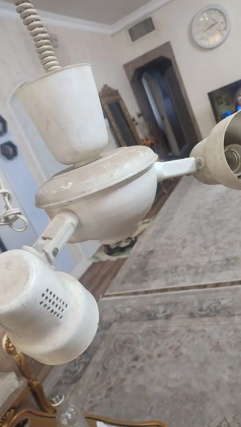 لوستر سه شعله|لوستر و چراغ آویز|مشهد, چهارچشمه|دیوار