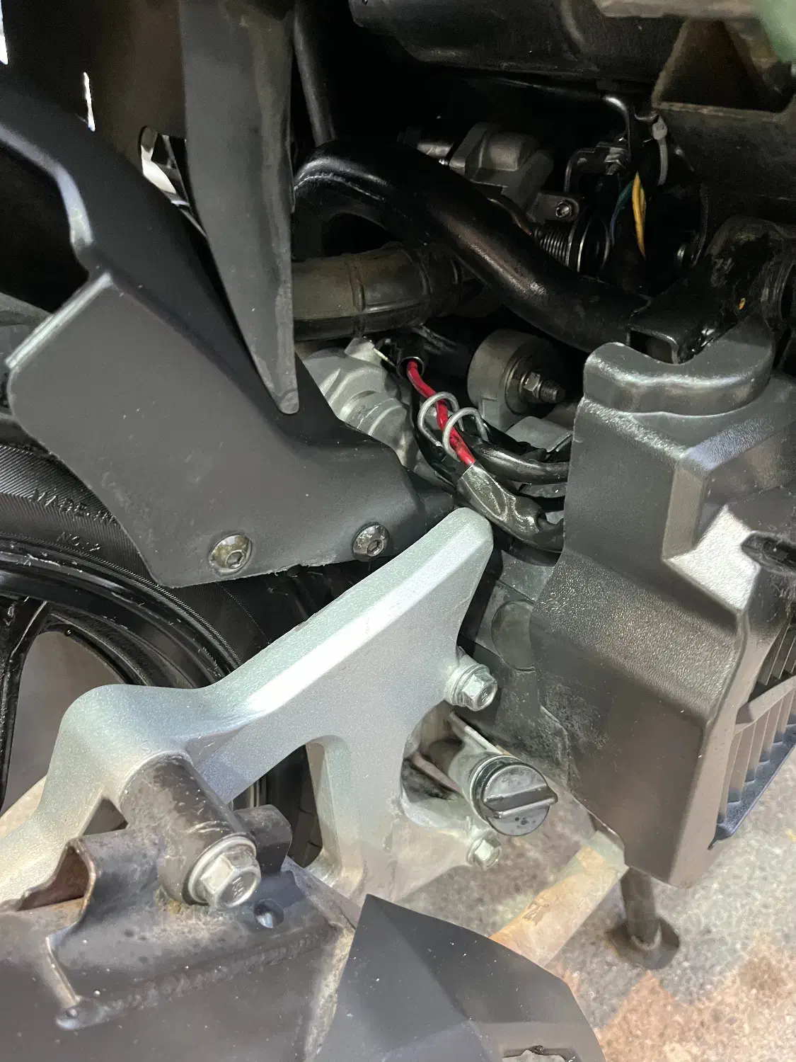 موتور اتومات کلیک کویر ۱۴۰۱|موتورسیکلت|رشت, فلسطین|دیوار