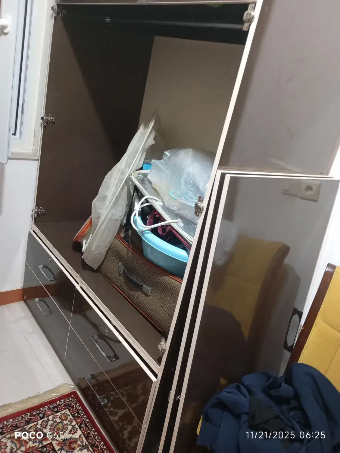 کمد لباس های گلاس|جاکفشی، کمد، دراور|صومعه‌سرا, |دیوار