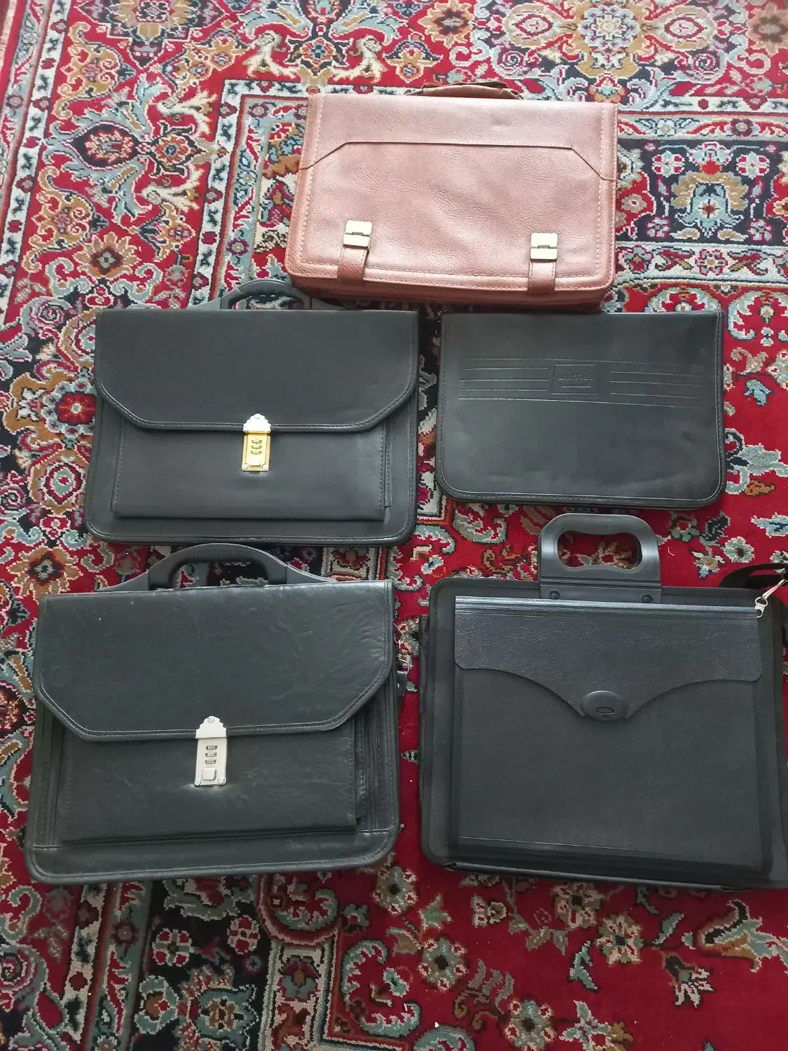 کیف|کیف، کفش، کمربند|جهرم, |دیوار