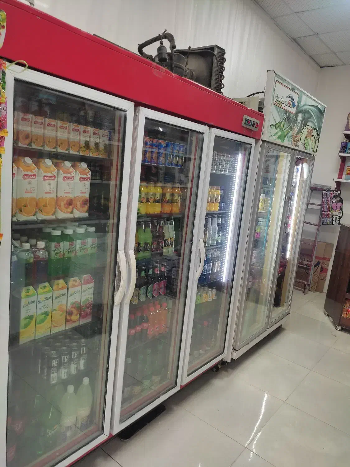 فروش یک عدد یخچالی ویترینی ایستاده 3درب|یخچال و فریزر|کلاله, |دیوار