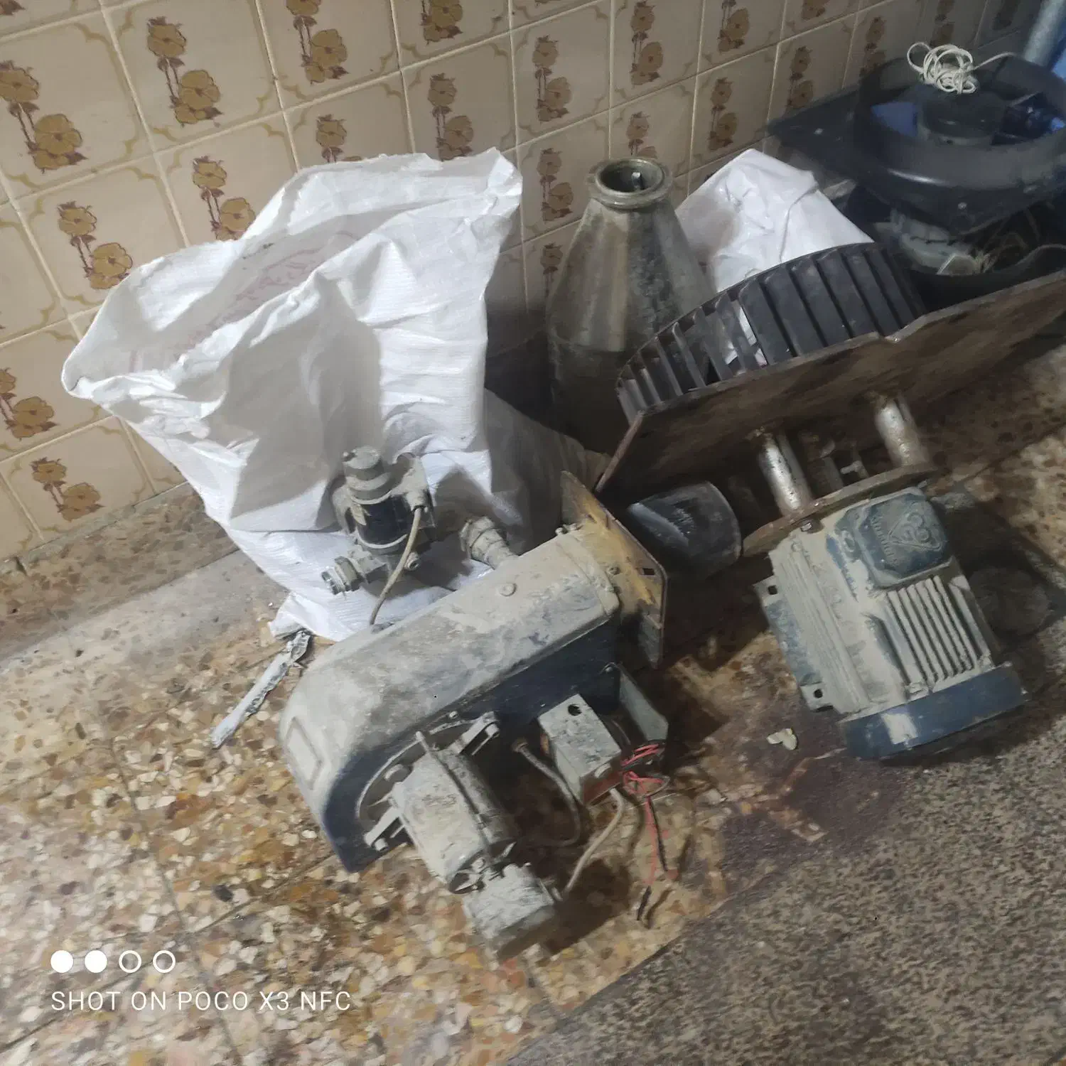 فر فانتزی فروشی 16دیس|فروشگاه و مغازه|شهرکرد, |دیوار