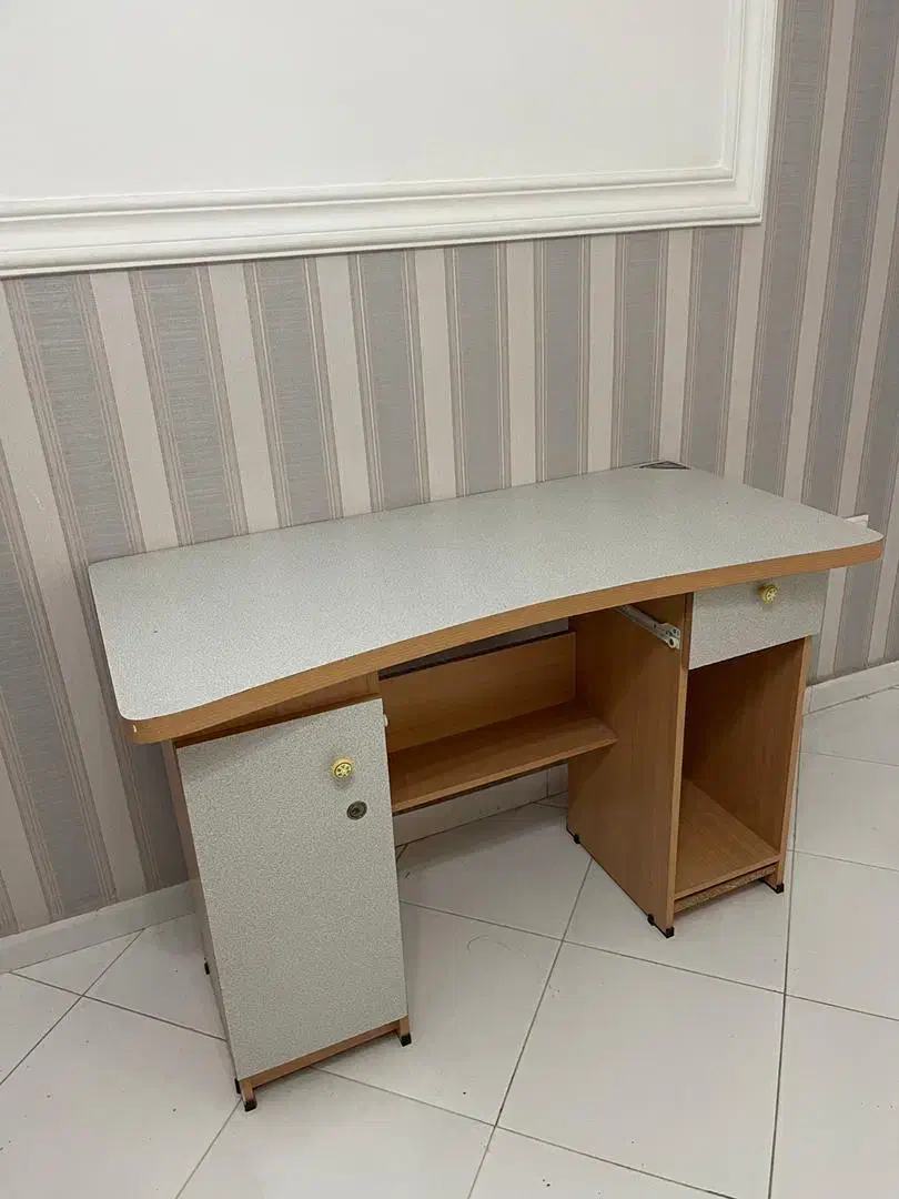 میز لوازم تحریر|میز تحریر و کامپیوتر|آستارا, |دیوار