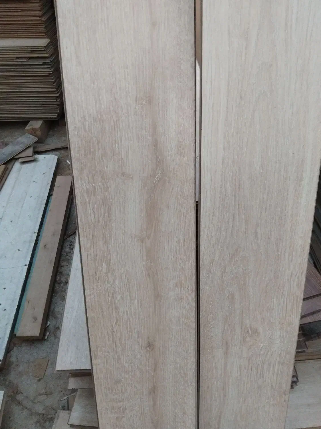 پارکت لمینت خارجی ، ۲۵ متر مربع|مصالح و تجهیزات ساختمان|تهران, مهرآباد|دیوار