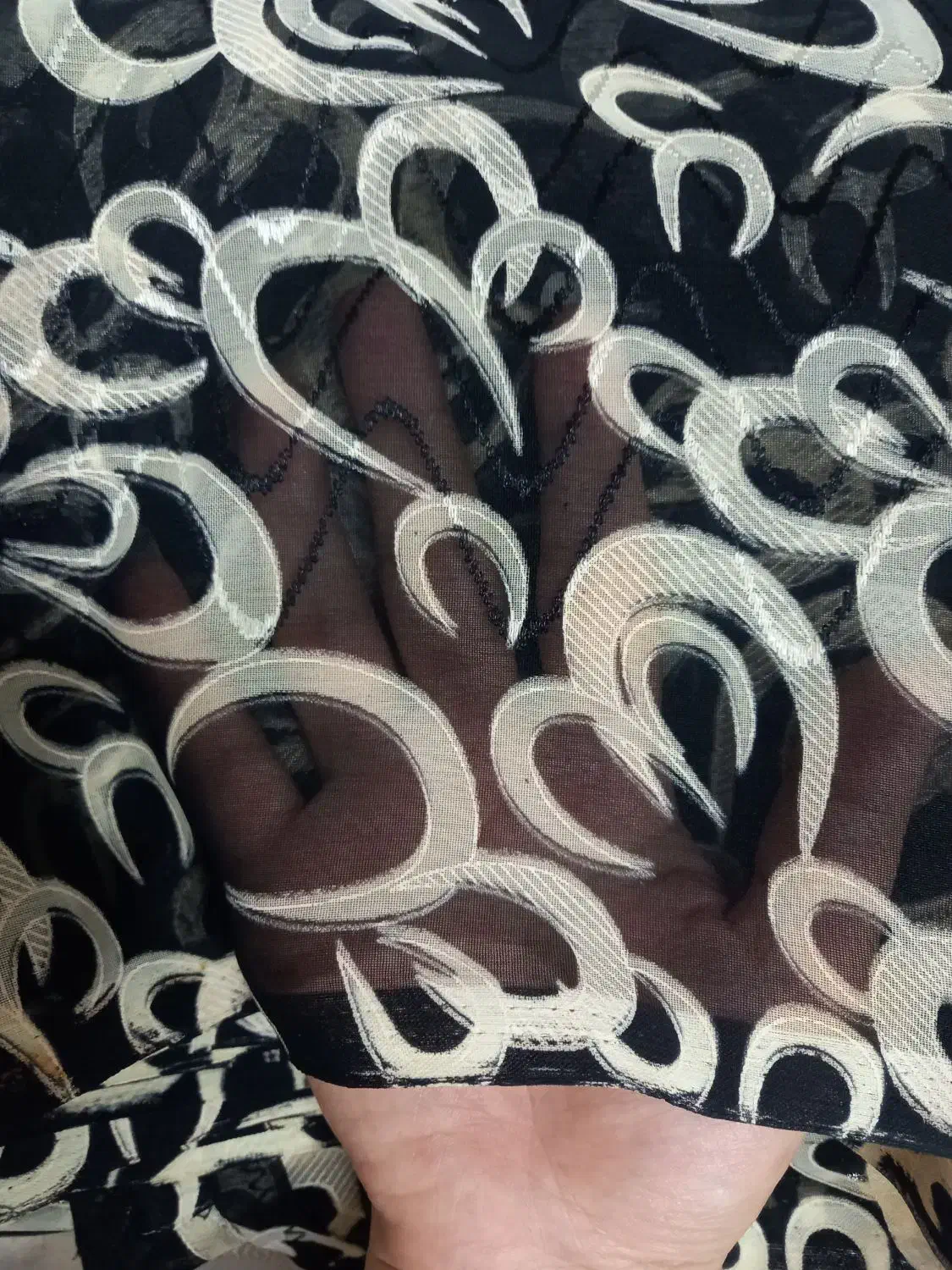 چادر رنگی مجلسی|لباس|قم, باجک دو|دیوار