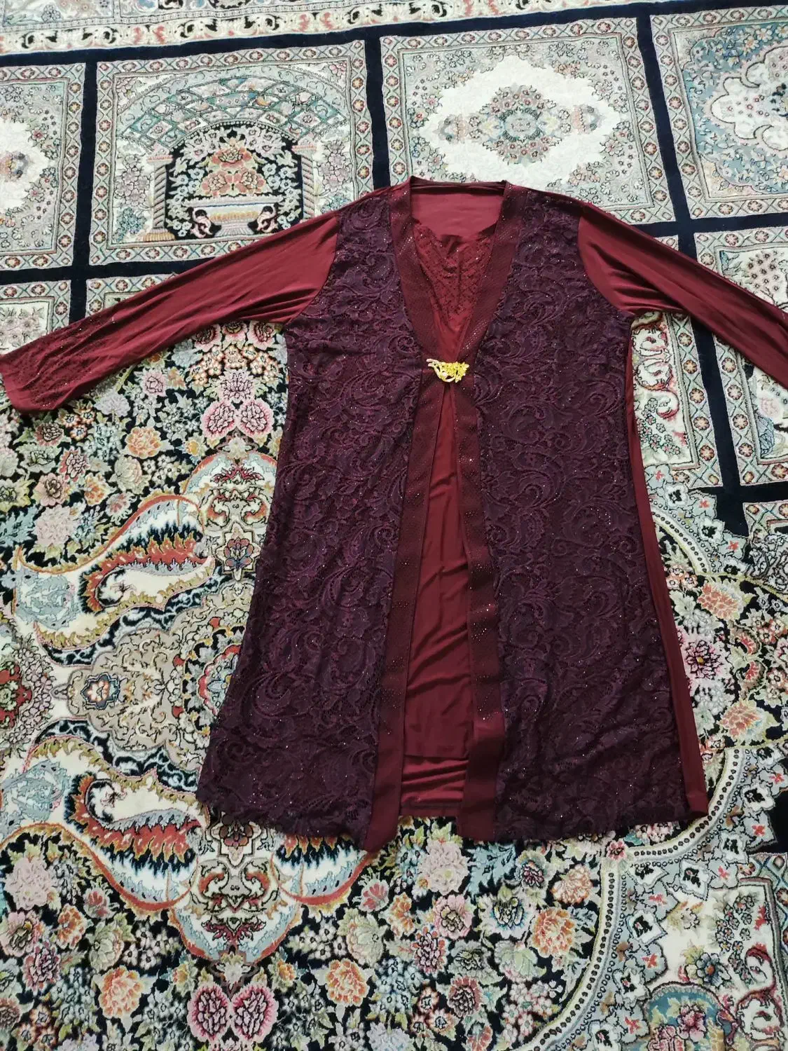 لباس و چادر رنگی|لباس|قم, باجک سه|دیوار