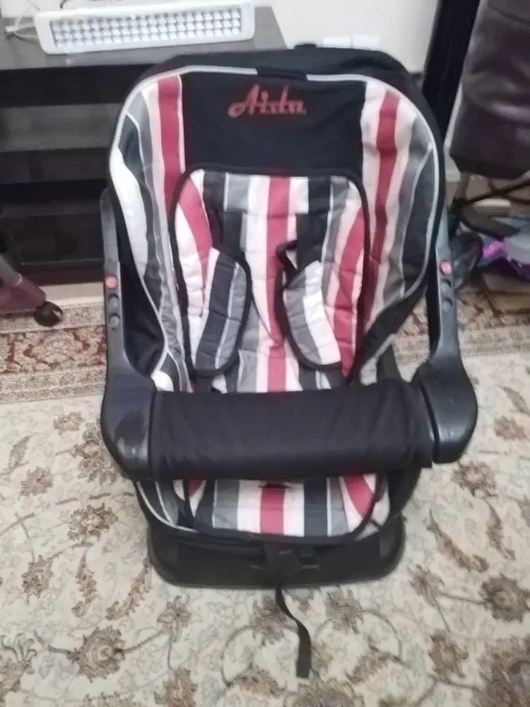 لوازم بچه بابوفه و کالسکه کریر وغیره درحدنو|اسباب و اثاث بچه|تهران, جوادیه تهرانپارس|دیوار