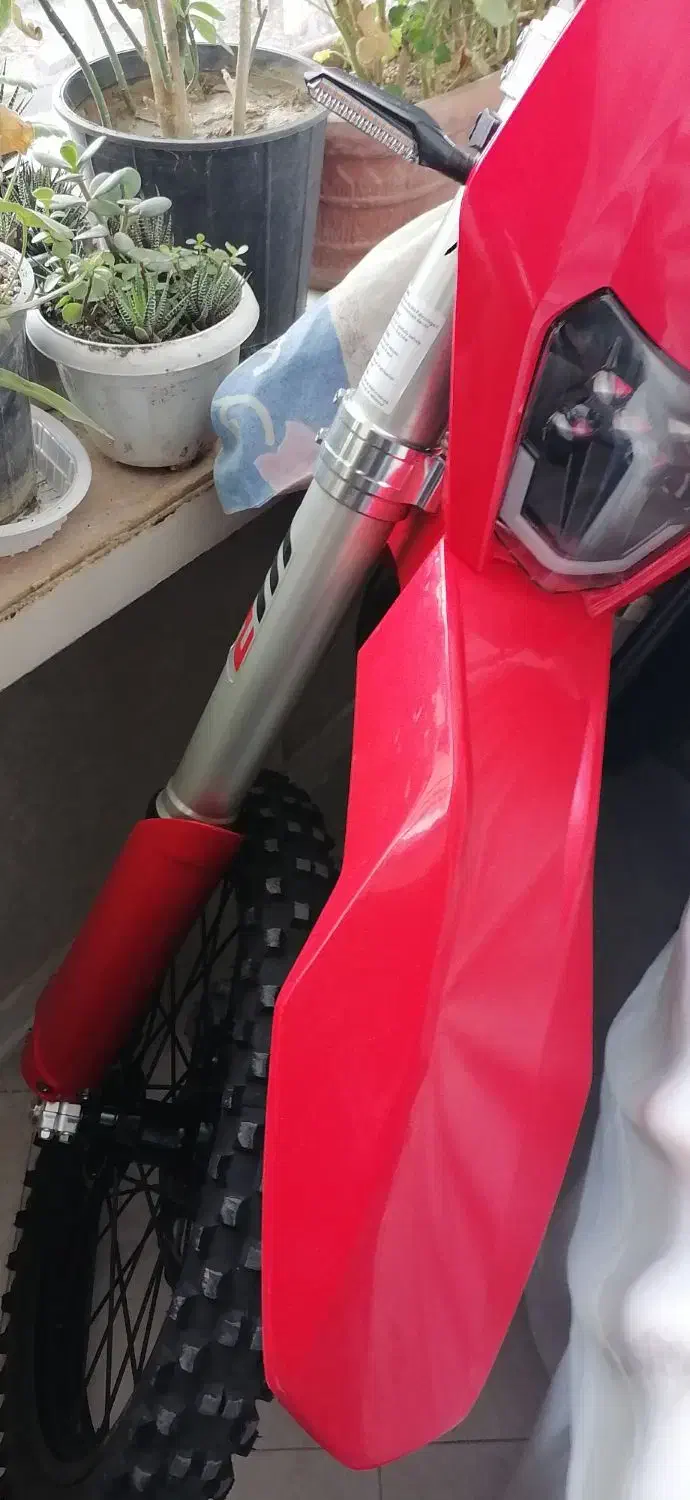 گس گس 250|موتورسیکلت|مشهد, نوفل لوشاتو|دیوار