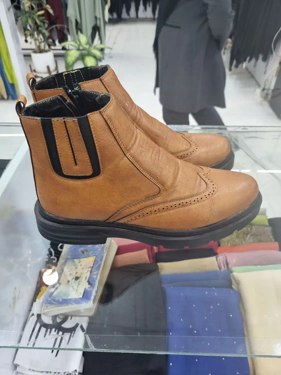 کفش نیم بوت عسلی شیک سایز۴۱|کیف، کفش، کمربند|تربتحیدریه, مسجد جامع|دیوار